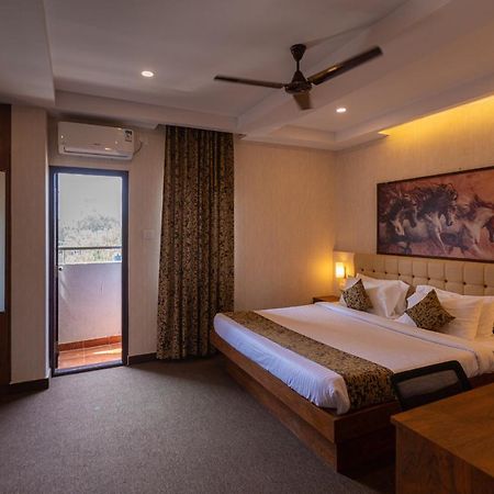 Vera By Bisque Brookefield Bangalore Extérieur photo
